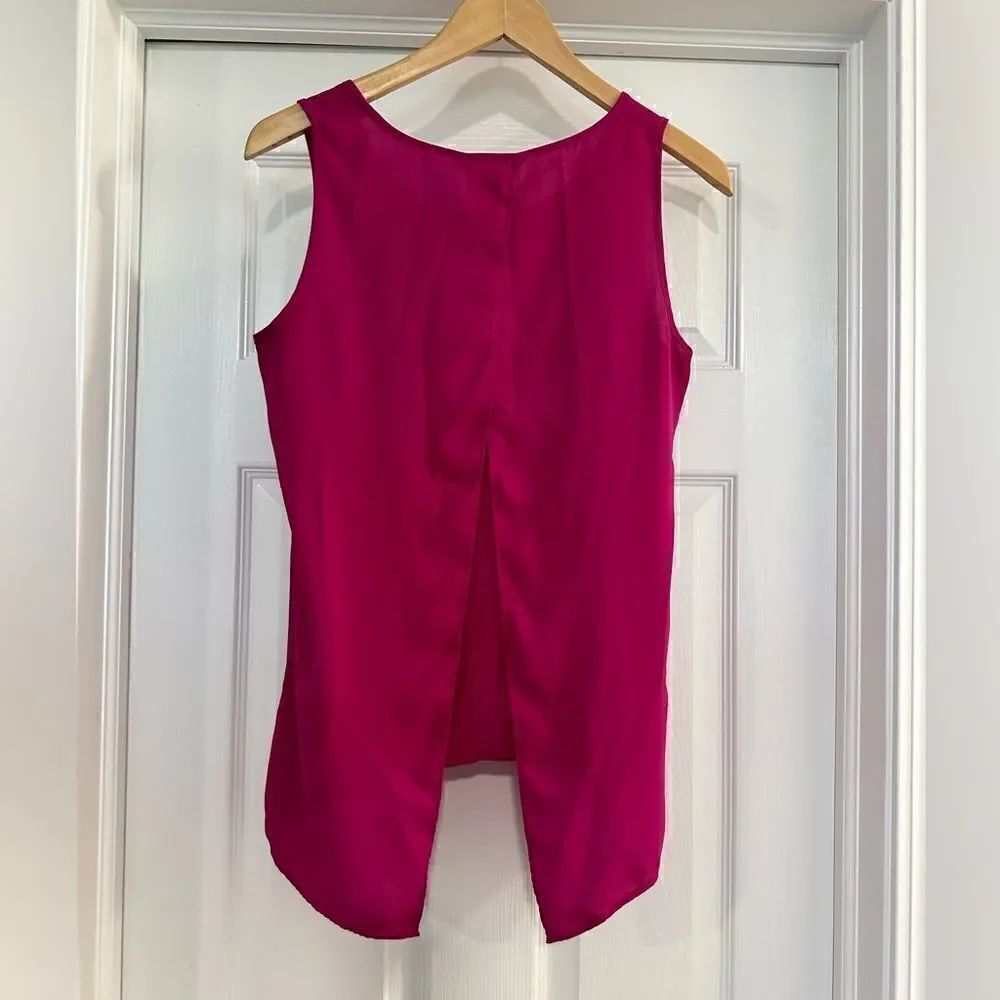 Express Magenta Split Back Tank size medium - Picture 3 of 5